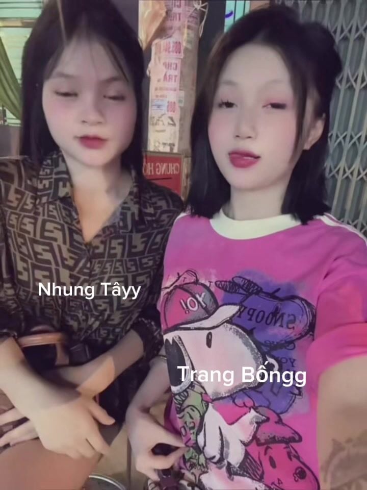 Gái Quán Hát Trang Bốngg 2004