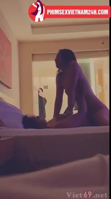 Chịch lồn dâm em gái kết nghĩa khẩu dâm xuất tinh đầy lồn