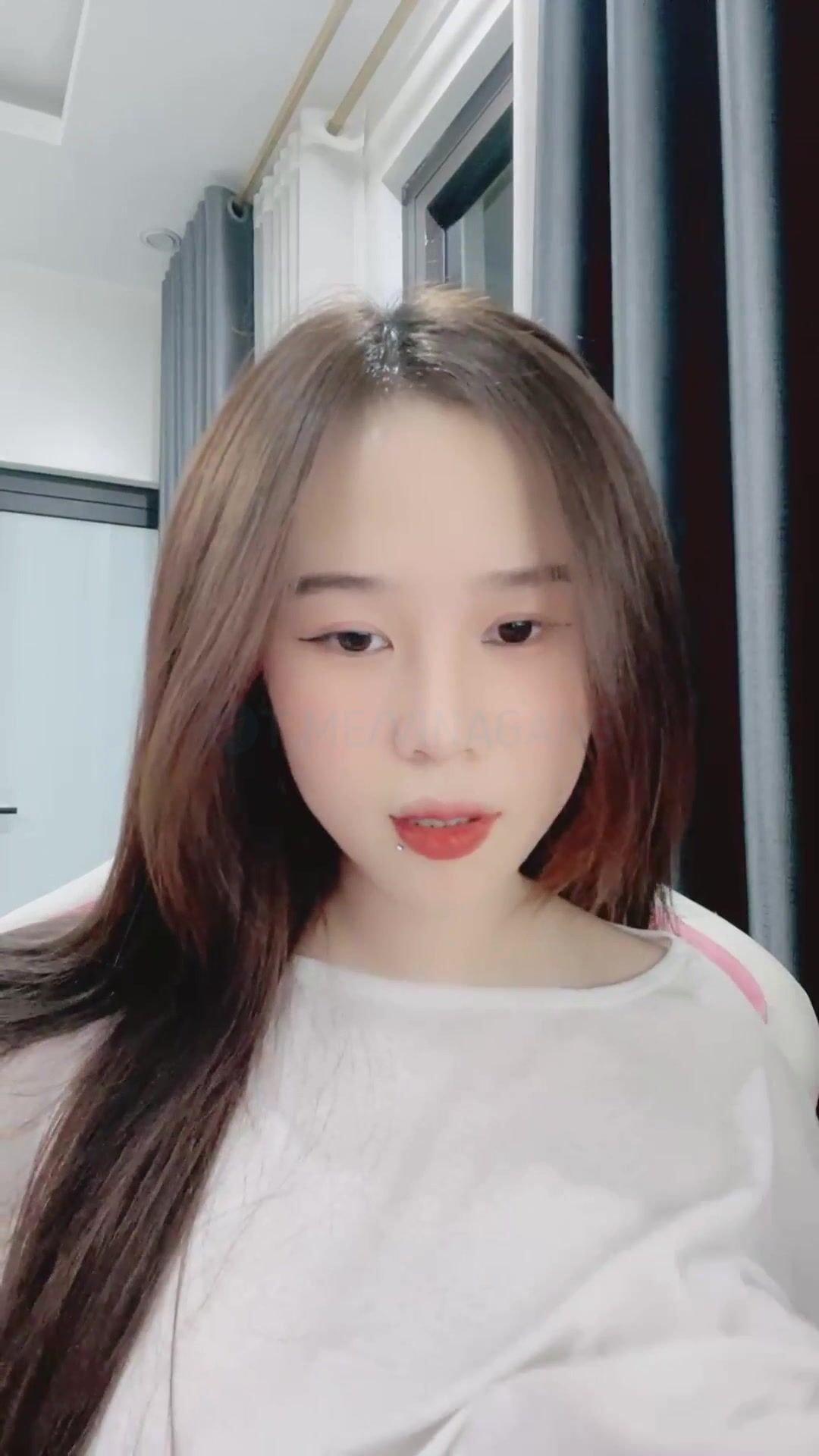 Idol etenlayeu live show zú và lồn hồng non