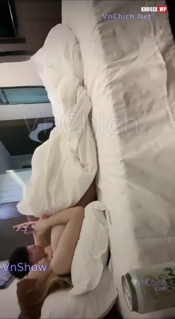 Clip sex Tàu khựa qua Việt Nam chơi gái còn livestream trên SWAG live - Phần 15