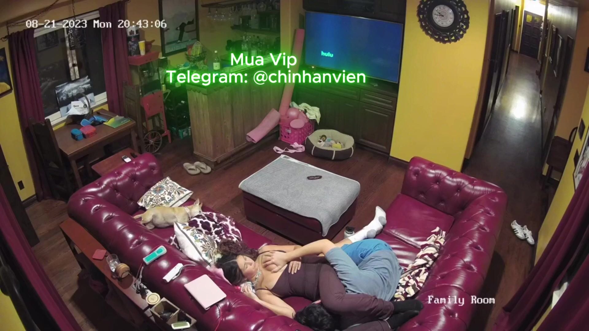 Hack camera Mẹ kế làm tình với con chồng 1