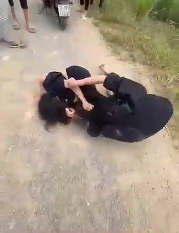 Đánh ghen lột đồ Thanh Hóa