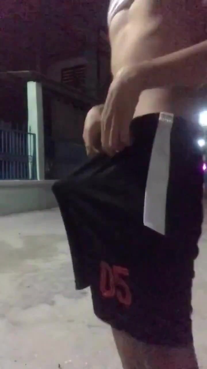 nhóc hs sục cặc ngoài đường