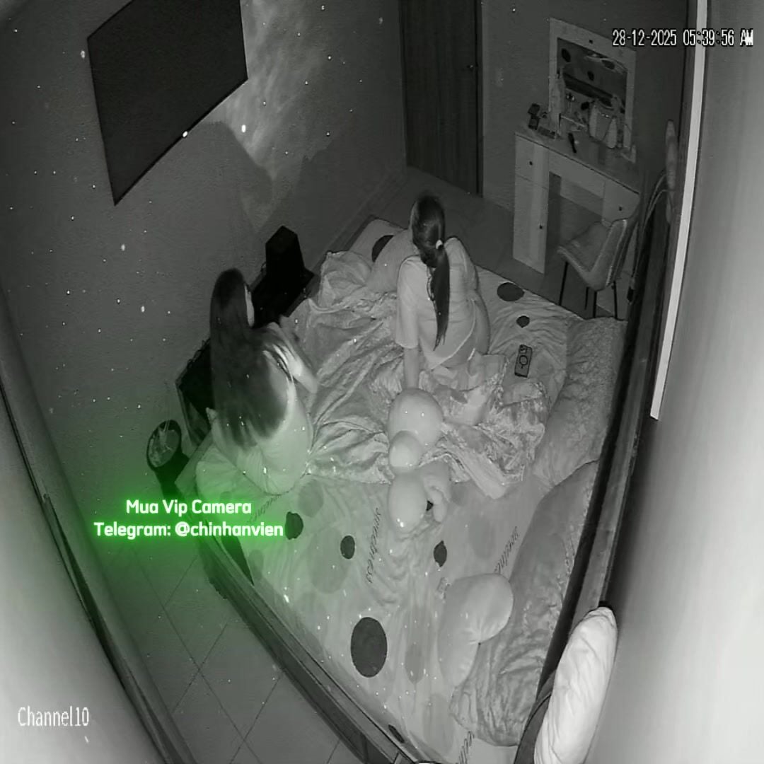 Hack Camera Gọi 2 Em Hàng Về Phòng Some