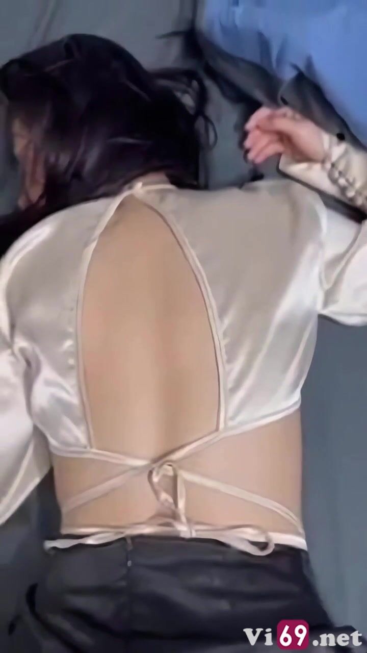 Đưa em sinh viên say rượu về phòng sau bữa tiệc và cái kết ngon chim