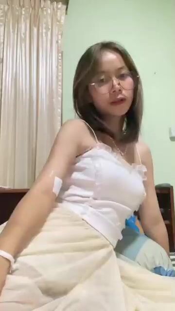 sinh viên sưu phạm hà nội lên cơn nứng thủ dâm cô giật