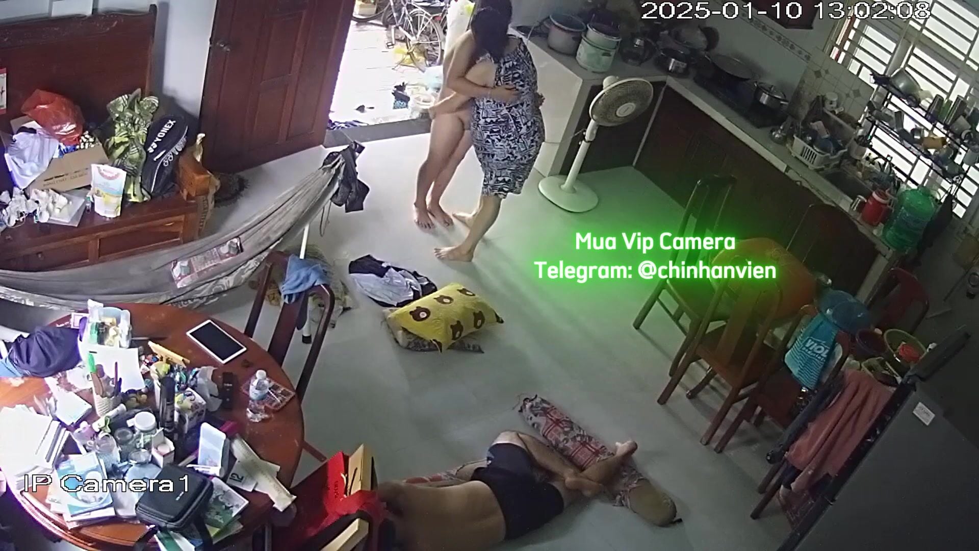 Hack Camera Mẹ Kế Nứng Mần Chim Con Trai Chồng