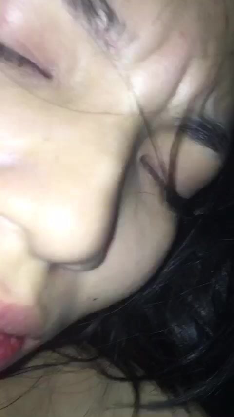 Đưa bạn thân say rượu vào nhà nghỉ địt phê quá