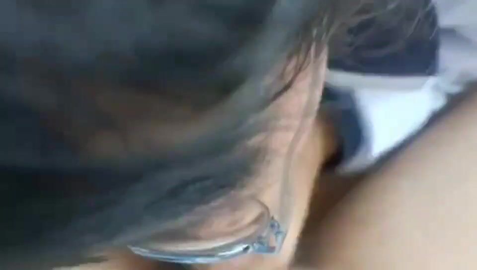 Lén lút tranh thủ nhà ko ng rủ bé e họ kính cận lên gác bú cu r địt bắn tinh đầy bcs