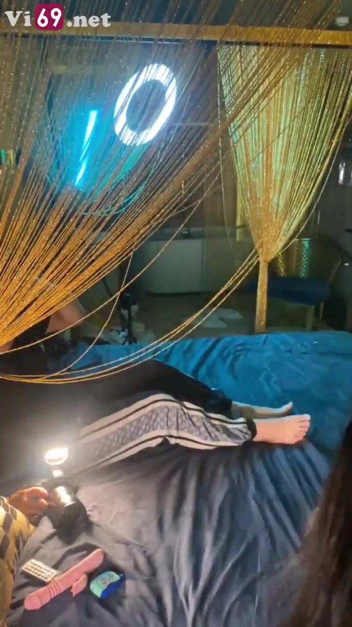 Buổi chụp ảnh sex đầy kích thích của em mẫu ảnh hàng ngon và anh thợ chụp ảnh yêu ngề