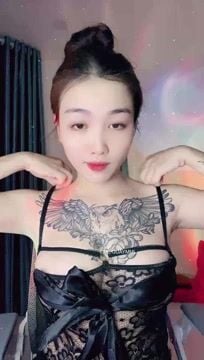 刺青大奶 09 bé giao