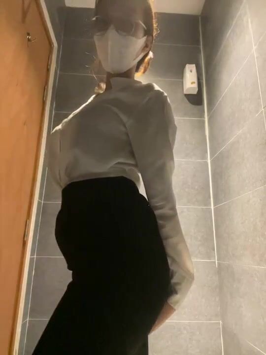 mina-mi11 gái xinh làm bất động sản live public Stripchat - phần 26