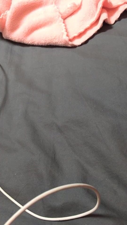 Massage cho bà chủ tranh thủ sờ luôn lồn vì nhìn quá múp,đi làm như này ai k muốn