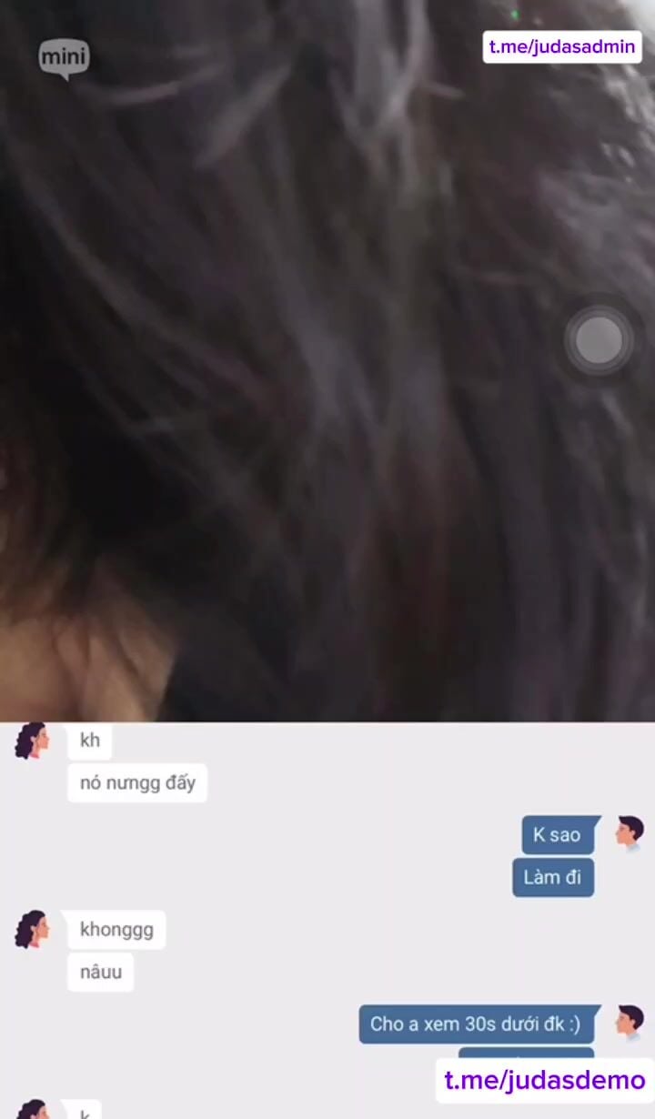 Ome Tv em gái cực xinh vú to nhìn mặt rất ngây thơ