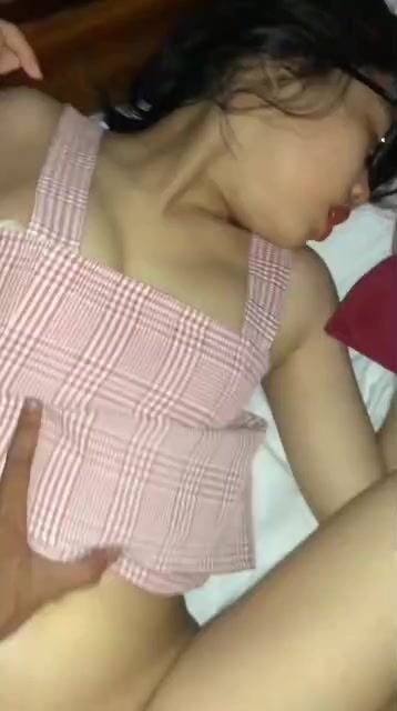 cái lồn siêu non của cháu 2k9 dâm tạc phải gọi bằng điện thoại