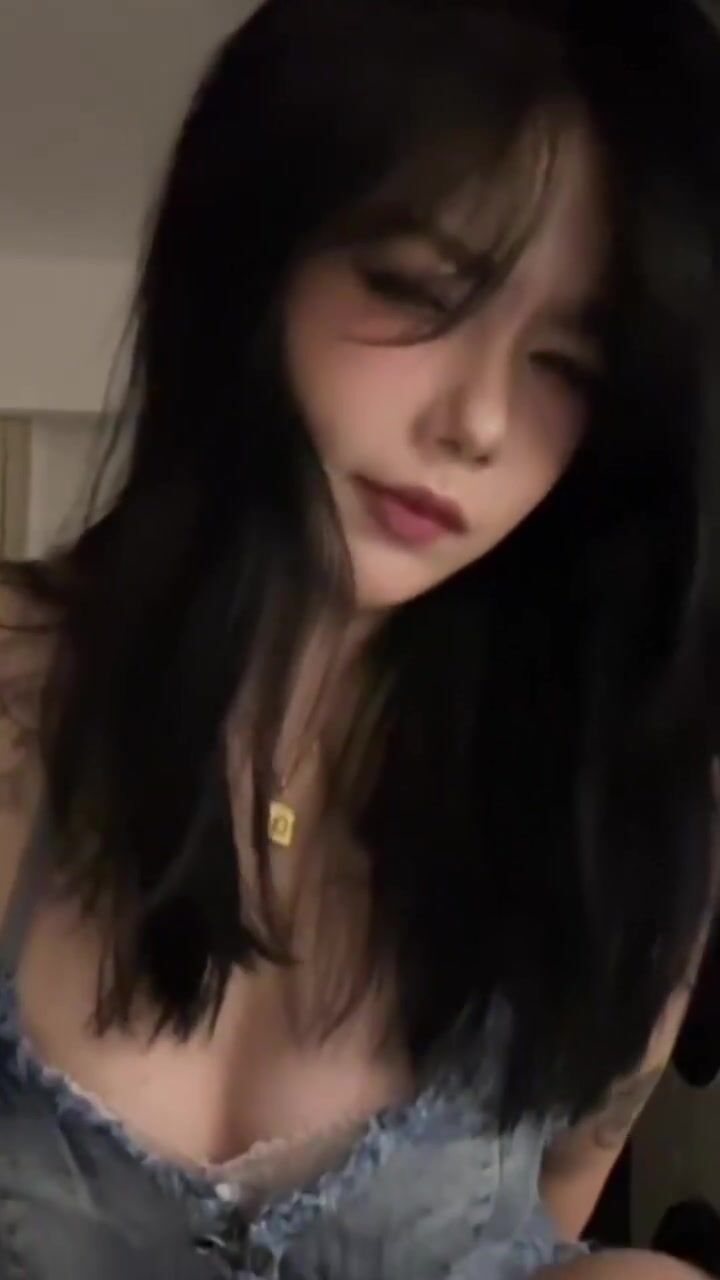 1 ít Gái xinh quan hệ tình dục