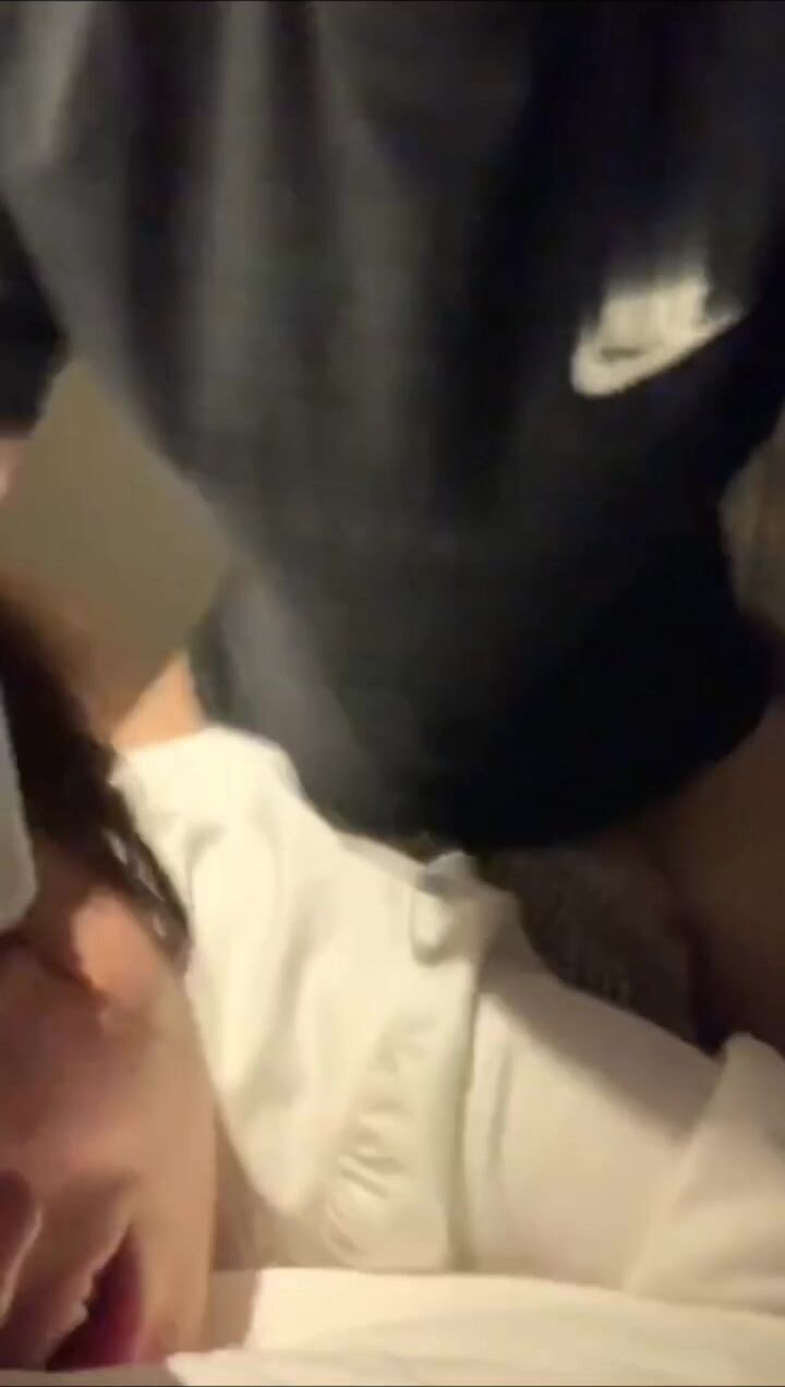 Nữ điều dưỡng danh hiệu xuất sắc trg sáng nào ngờ là con đĩ dâm dục của trưởng khoa