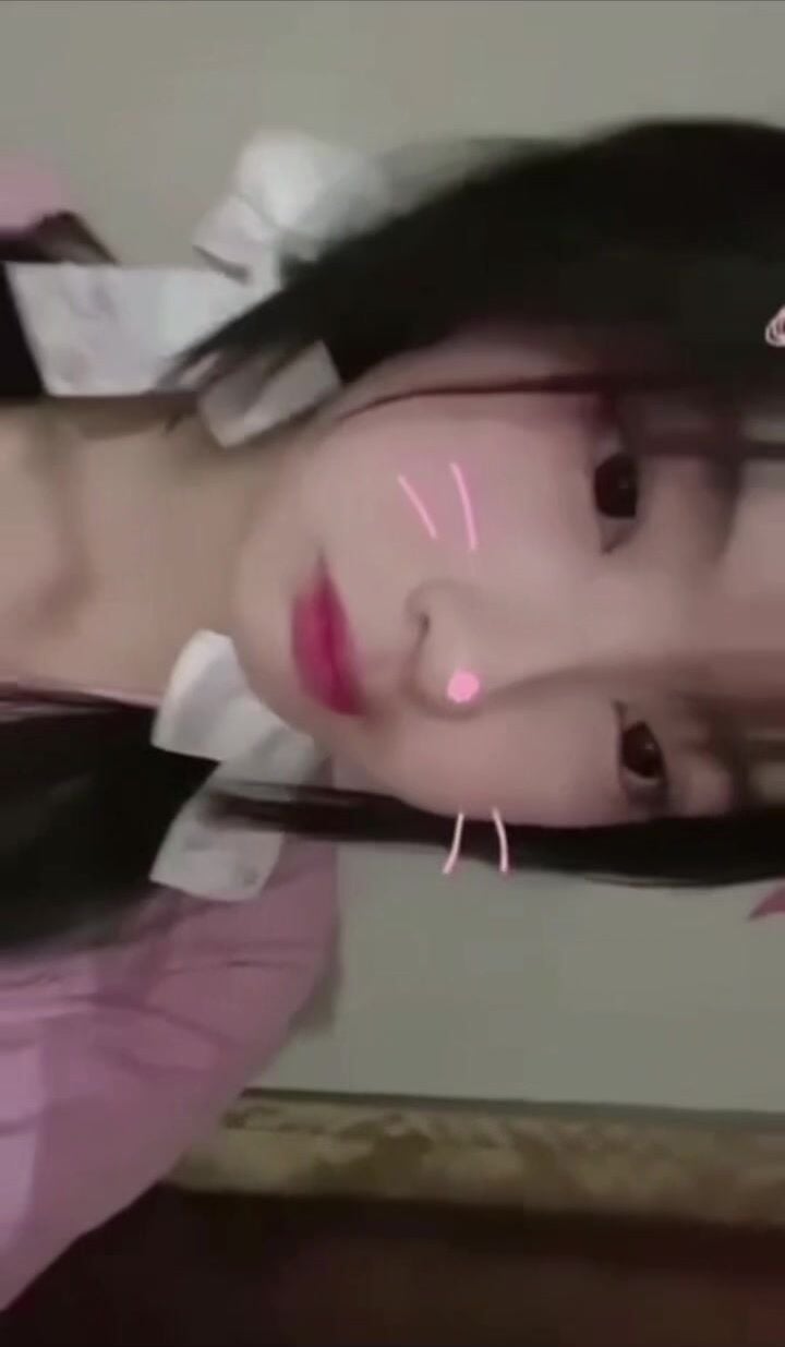 Gái Xinh Mới Lớn Thủ Dâm Với Cái Lồn Không Lông Cực Múp