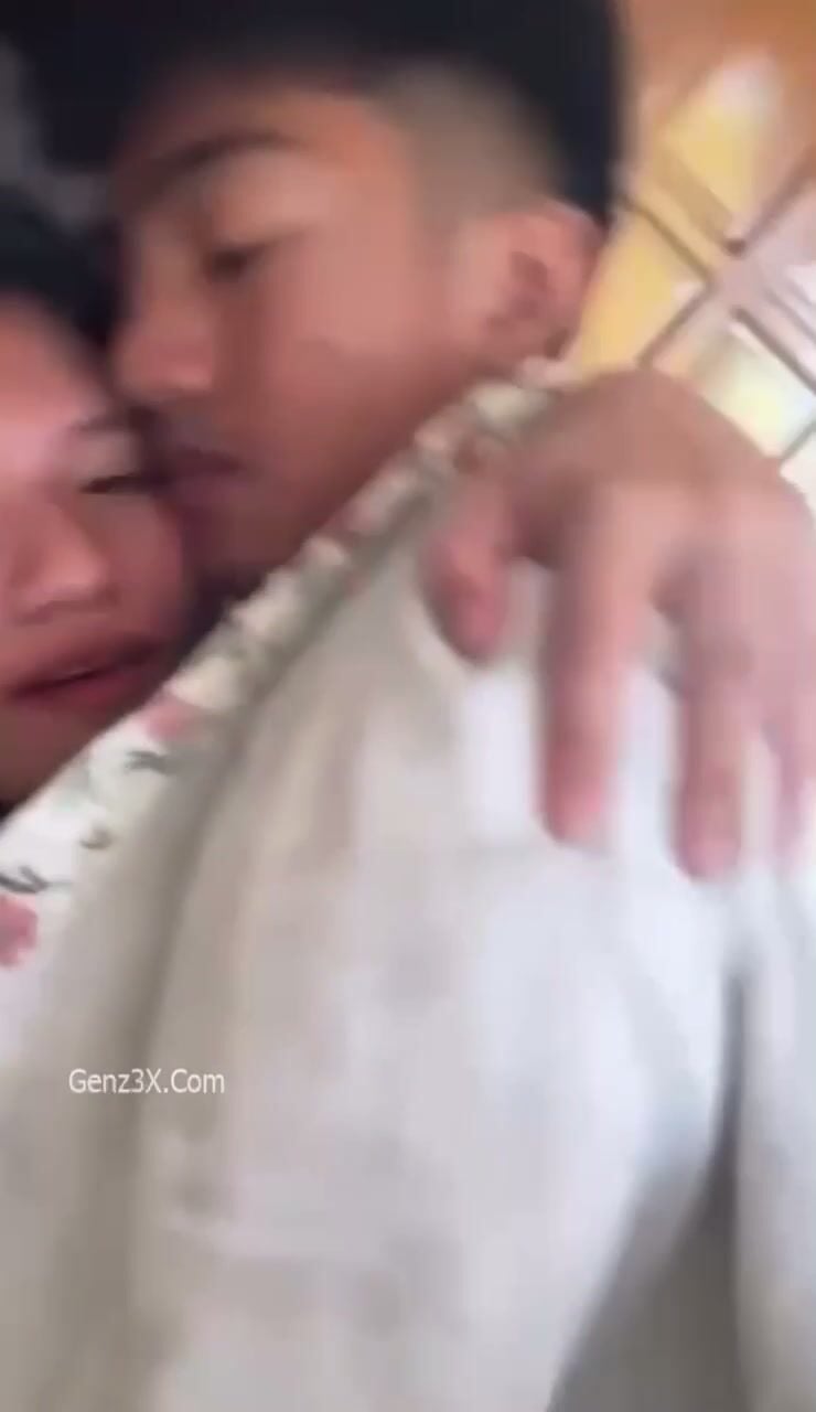 Chị Gái Chổng Mông Cho Em Trai Địt Tung Lồn 2